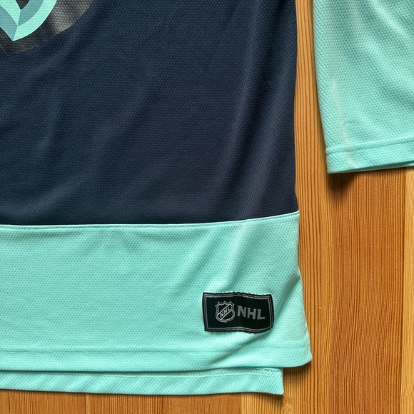 Seattle Kraken Jersey Home NHL Hockey Men’s Large - Picture 4 of 8